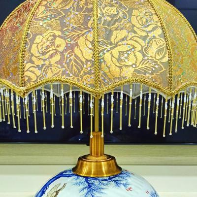 CẶP ĐÈN BÀN THIẾT KẾ CHIM HOA PHÚ QUÝ HỌA TIẾT ĐĂNG ĐỐI